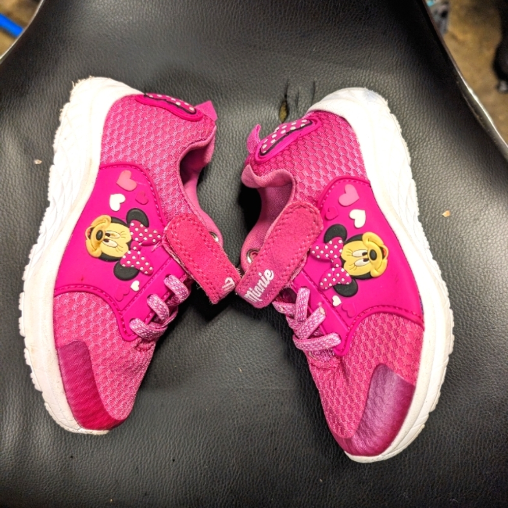Minnie mouse shoes